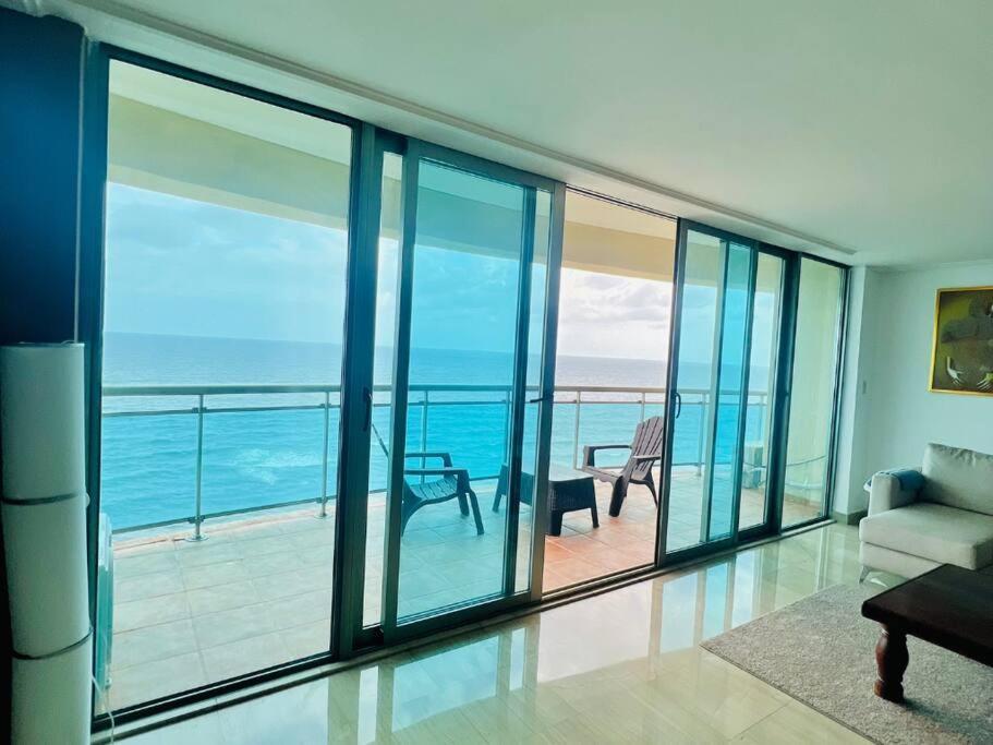 Beach Front Penthouse In Exclusive Tower Santo Domingo Bagian luar foto