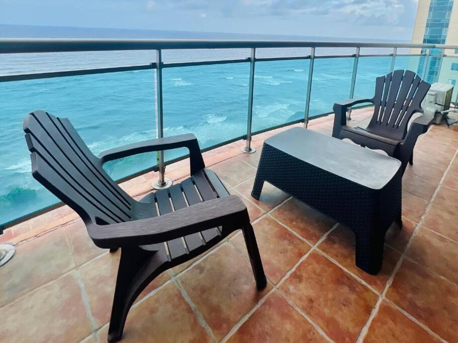 Beach Front Penthouse In Exclusive Tower Santo Domingo Bagian luar foto